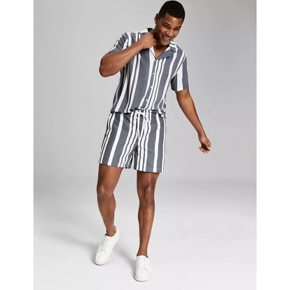 And Now This Mens Gray Striped 5" Inseam Flat Front Casual Shorts XXL. NWT $35